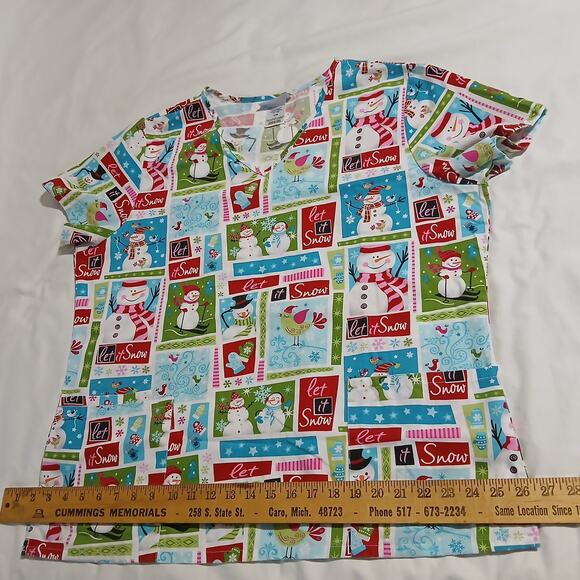 SB Scrubs Large SNOWMEN Scrub Top Poly/Cotton Blend Christmas Holiday Season - Picture 7 of 10